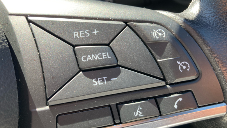 Nissan Juke 1.0 DiG-T 114 N-Connecta 5dr Petrol Hatchback